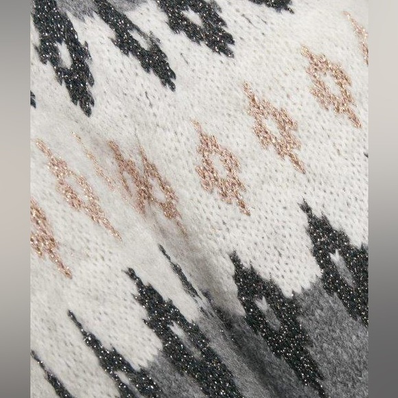 Culture, Size Medium - Picture 5 of 5